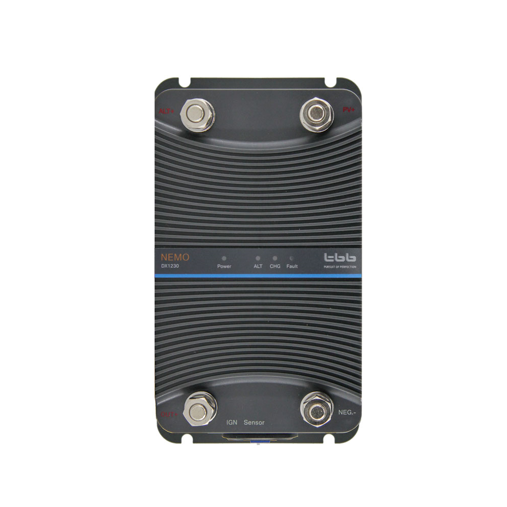 Устройство зарядное (альтернатор) NEMO DDX 12V-12V, 30A, IP63 с солнечным контроллером