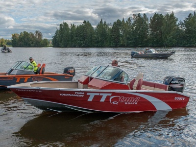 Лодка Tuna Boats 485 TT